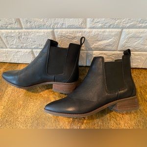 Lucky Brand Lufti Chelsea Boot